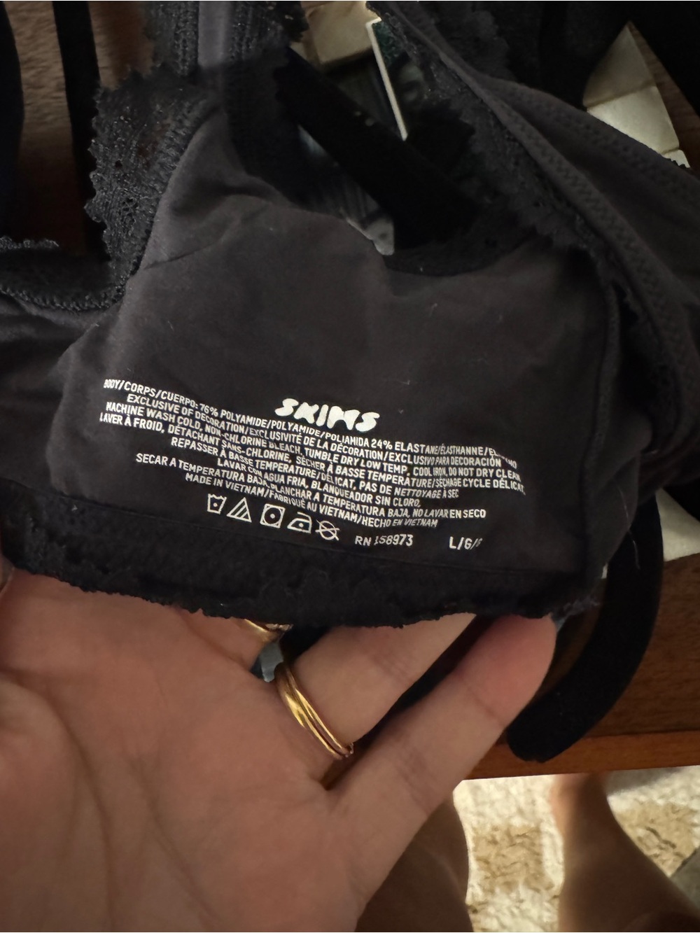 Skims Fits Everybody Lace Square Neck Bralette - Onyx - Picture 3 of 3